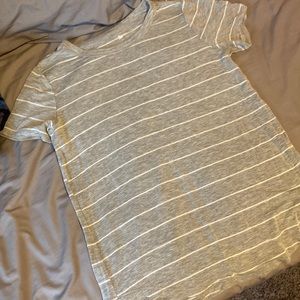 Cute top; size xs but fits bigger; $7